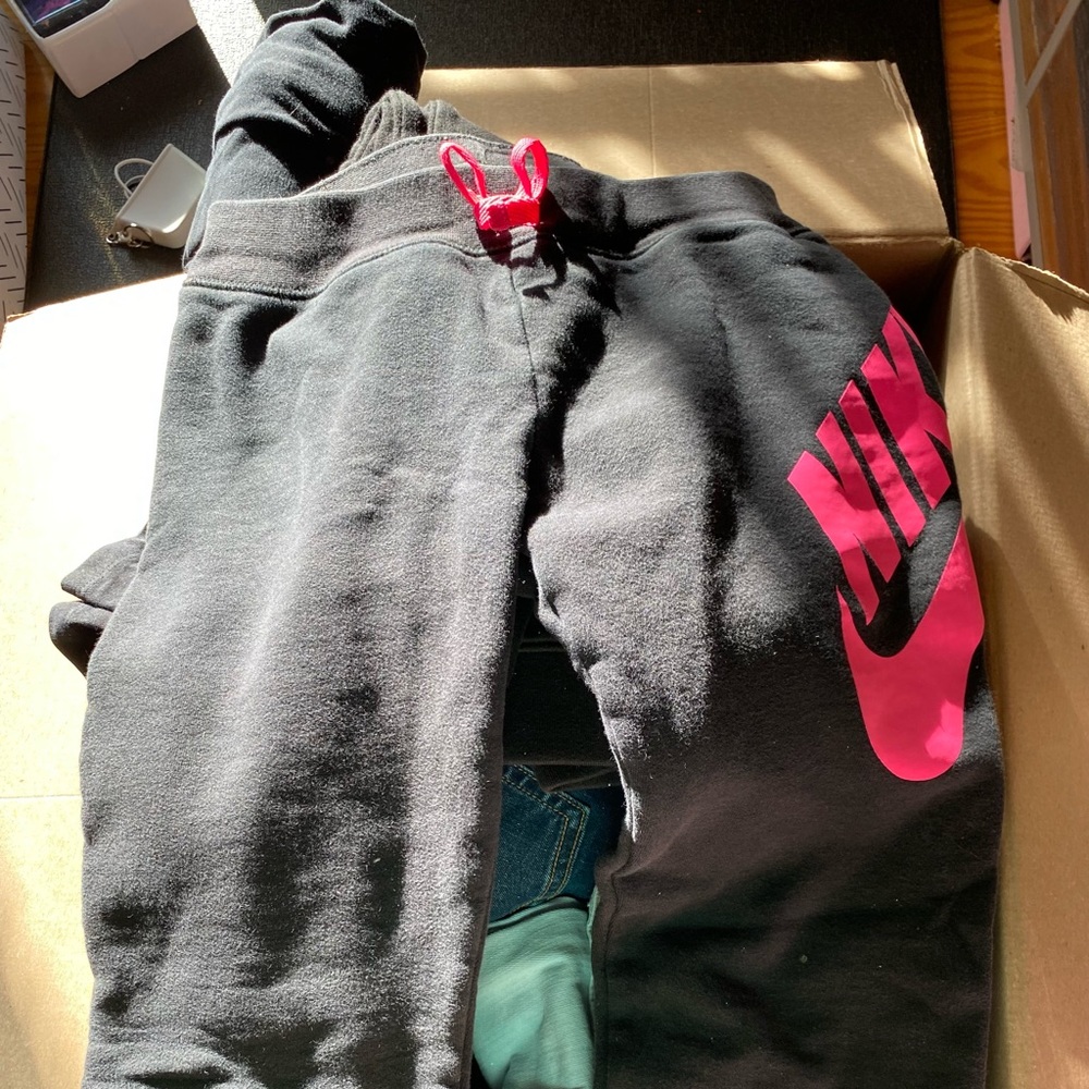 Nike girls sweatpants